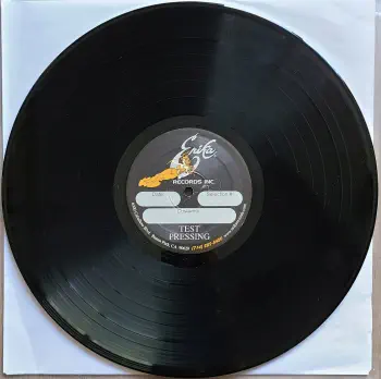 <u>PRESSING INFO</u><br><table class=inf_press><tbody><tr class=inf_info><td class=inf_title>Album:</td><td class=inf_info> Crimson (Test Press) on Black (Erika Records Labels)  </td></tr>
    <td class=inf_title>Pressing:</td><td> Third Pressing /??  </td></tr>
    <td class=inf_title>Release Date:</td><td> 2017  </td></tr>
    <td class=inf_title>Album Pressed:</td><td> 2017  </td></tr>
    <td class=inf_title>Label:</td><td> Vagrant Records/BMG VR4404  </td></tr>
    <td class=inf_title>Insert:</td><td> none  </td></tr>
    <td class=inf_title>Barcode:</td><td> none  </td></tr>
    <td class=inf_title>Side A Matrix:</td><td> ALKALINE TRIO-CRIMSON SP VR 4404 A plush v  </td></tr>
    <td class=inf_title>Side B Matrix:</td><td> THE ALKALINE TRIO-CRIMSON VR 4404 B plush v  </td></tr>
    <td class=inf_title>&nbsp;</td><td> <a href=https://www.discogs.com/release/14809160 target=_blank rel=noopener noreferrer>View This Release on Discogs</a>  </tr></tbody></table>
    
    <u>NOTES</u><br> Came in blank white sleeve with blank Erika Records labels.
 - B